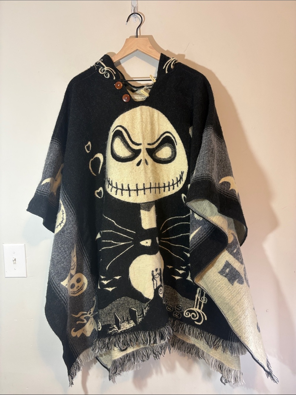 Jack Skellington 100%Wool Knit Cape/Poncho Nightmare Before Christmas Tim Burton